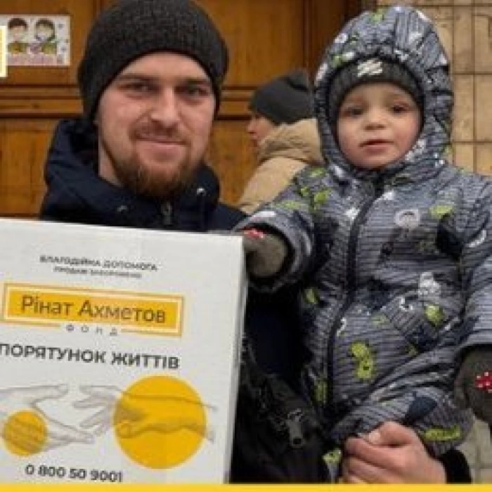 Rinat Akhmetov Foundation continues to provide life-saving aid to families with children in frontline Sloviansk