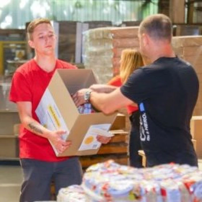 Metinvest’s humanitarian hub in Zaporizhia prepares 1.1 million essential aid packages for Ukrainians
