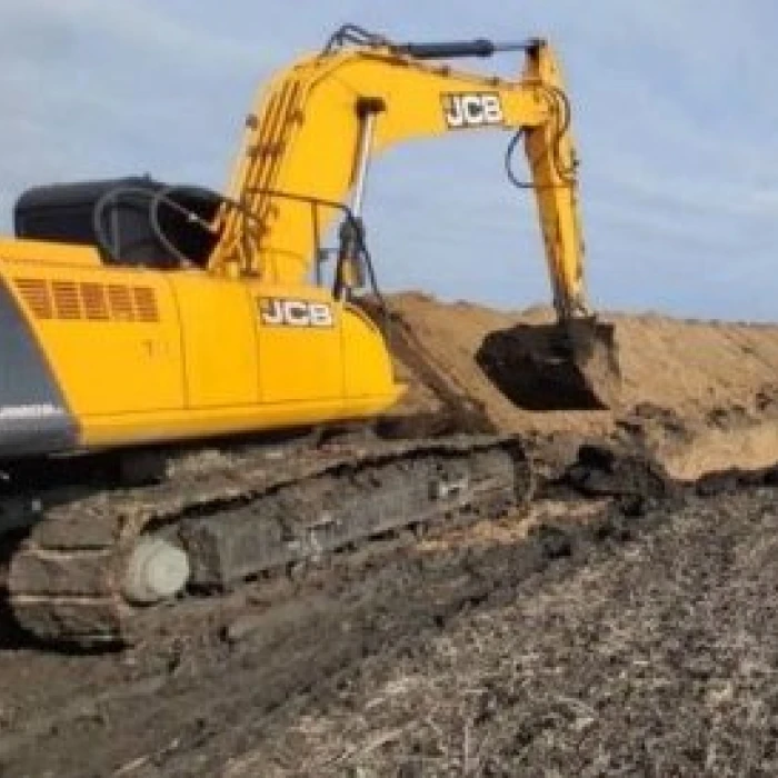 DTEK Energy helps the AFU build 26 km of defensive structures in Donetsk Oblast