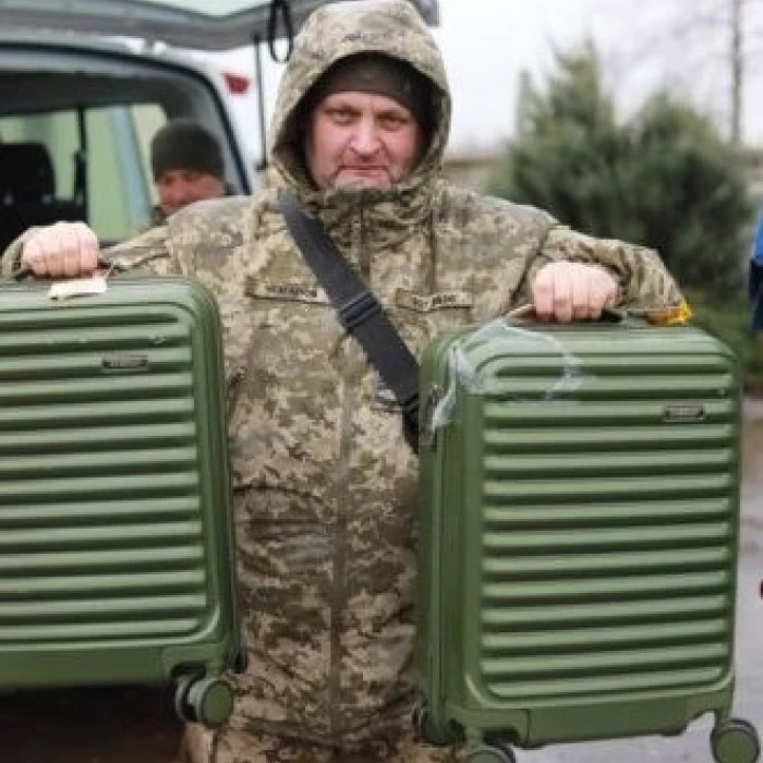 Metinvest is transferring a shipment of quadcopters and metal detectors to military personnel