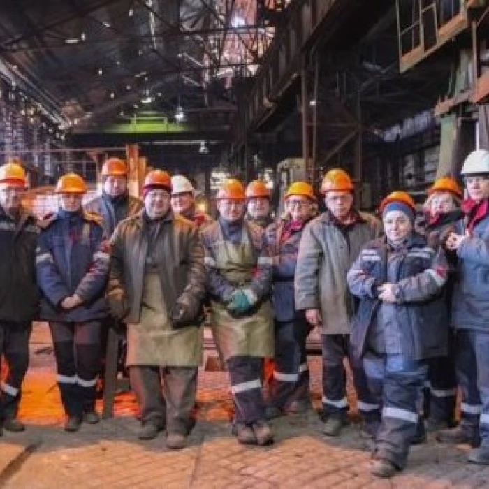 Blacksmiths at Kametstal steel plant