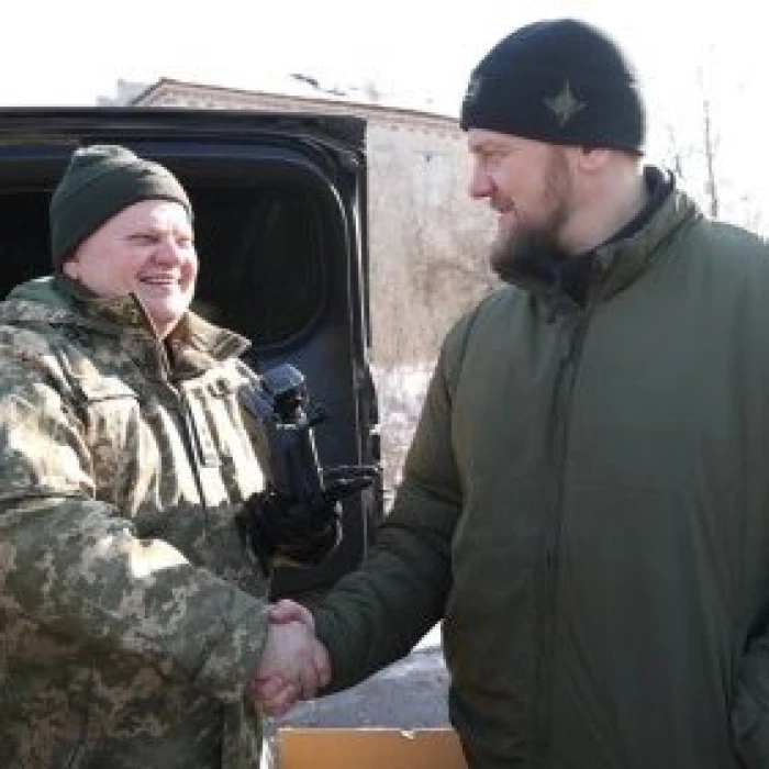 Steel Front by Rinat Akhmetov providing aid to Ukrainian defenders