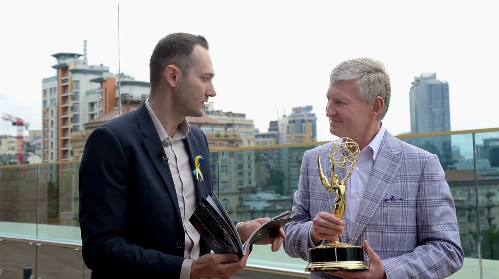 Rinat Akhmetov with the Sports Emmy Award