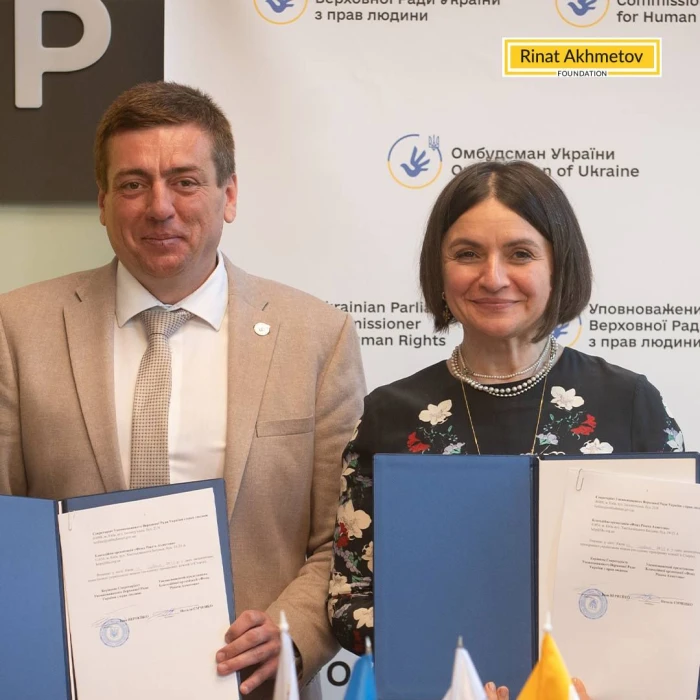 Rinat Akhmetov Foundation launches "Youth Chooses Ukraine" to help young people build their futures at home