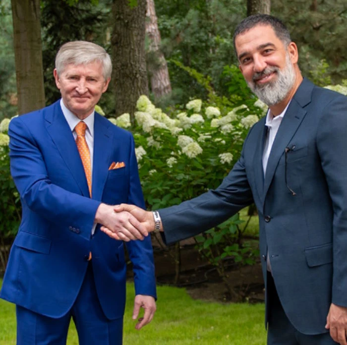 Rinat Akhmetov and Arda Turan