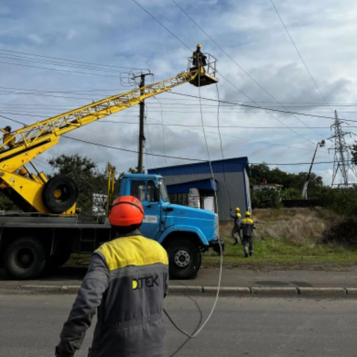 DTEK Grids workers