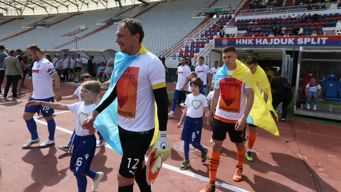 How Shakhtar Donetsk uses its Champions League shirts to speak for Ukraine